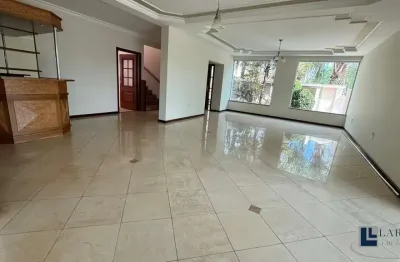 Amplo sobrado para venda na city ribeirão, de esquina, 5 dormitorios sendo 2 suites, gourmet e piscina em 546 m2 de área total