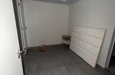 Ótima casa reformada para venda no ipiranga, 3 dormitorios com suíte, área gourmet, 2 vagas em 81 m2 construidos