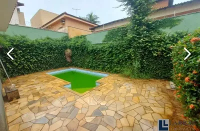 Ótima casa alto padrão para venda ou locação no Alto da Boa Vista, 4 suites, gourmet e piscina em 352 m2 de área total, ideal para residencia ou comer