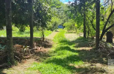 Oportunidade. chacara para venda na zona leste, no condominio estancia ouro verde, com 3.453 m2, medindo 38 x 89m, muitas arvores frutiferas