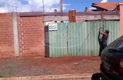 Oportunidade. terreno para venda em brodowski no res. lascala, com 220 m2, ja com fundação e muro executado.