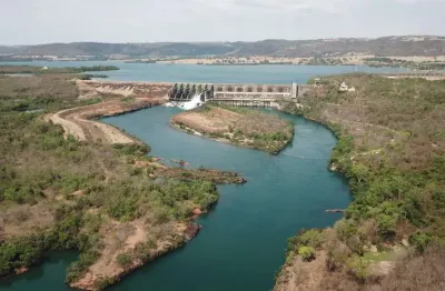 Sitio para venda em sacramento-mg, proximo da usina do jaguara, com 10 alqueirao mg, planta 100%, benfeitorias, rio na divisa