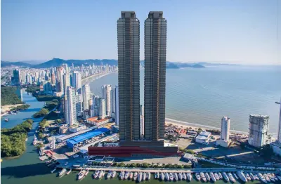 Magnifico lançamento em balneario camboriu-sc, o imponente yachthouse pininfarina, apartamentos 4 suites com 187 m2, varanda gourmet, lazer completo
