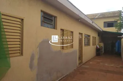 Casa para venda na vila tibério, 3 dormitórios, 2 banheiros, na parte superior área livre.