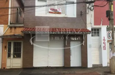 Loja para venda no centro, ideal para empresas, são 175 m2 de area construída com salao, salas e cozinha em frente aos correios