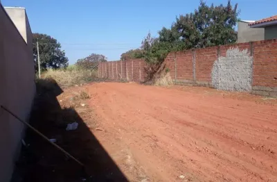 Terreno para venda em batatais no jardim canada, plano, medindo 10 x 25 m com 250 m2