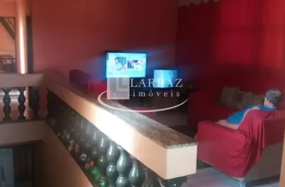 Sobrado no bairro simioni com 5 quartos sendo 1 suite . 3 salas. 2 banheiros