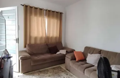 Casa de 2 dormitórios no residencial espanha em guaratinguetá sp.