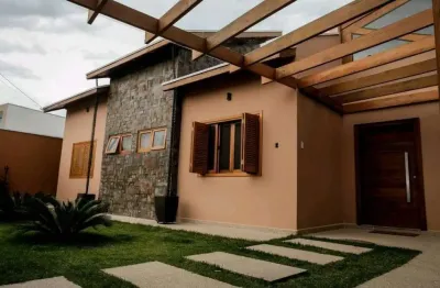 Linda casa no village mantiqueira em guaratinguetá sp.