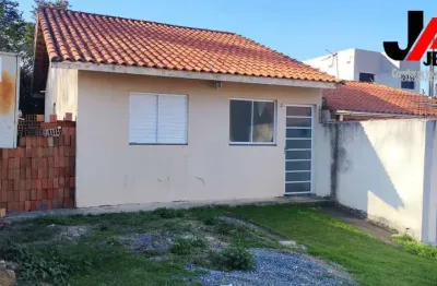 Casa no condomínio vista das paineiras em guaratinguetá sp.
