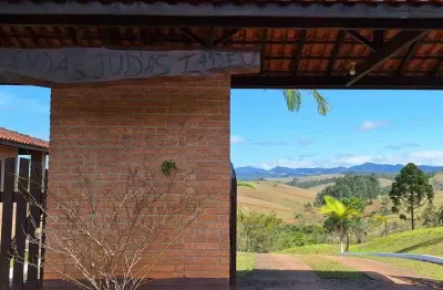 Vende-se sítio 2,5 alqueires em cunha sp, lazer completo com piscina.