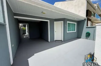 Casa para Venda em Colombo, Santa Terezinha, 2 dormitórios, 1 suíte, 3 banheiros, 2 vagas