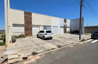 Salão misto com sobrado no fundo de 2 dormitórios à venda, 198 m² por r$ 850.000 - colibris - indaiatuba/sp