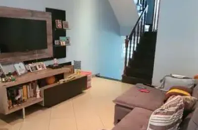 Sobrado em parque continental i - guarulhos com 2 dormitórios e 2 suítes por r$ 620.000 - confira!
