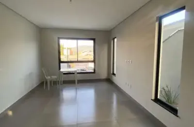 Sobrado 3 suítes, 4 vagas de garagem fino acabamento jardim do lago atibaia