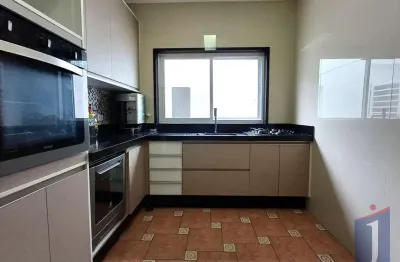 Casa à venda em rua sem saída - 4 dorm, 2 suítes por r$1.180.000