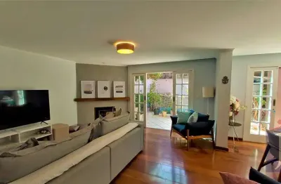 Casa com 3 quartos à venda na Rua Dr. Valentino Sola, Jardim da Glória, São Paulo