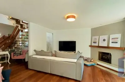 Casa com 3 quartos à venda na Rua Doutor Valentino Sola, Jardim da Glória, São Paulo