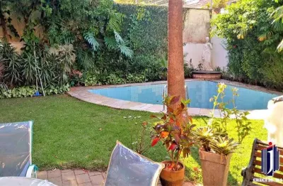 Casa à venda em jardim da glória - 4 dormitórios e 6 banheiros