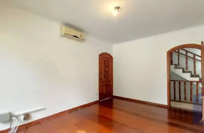 Casa no jardim da glória - sp: 322m², 4 quartos, 2 suítes e 4  vagas por r$1.850.000