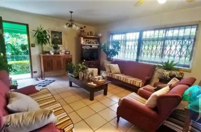 Casa à venda em vila das mercês - 3 dorms, 4 banheiros