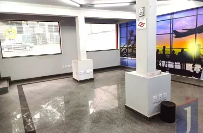 Loja/salão em aclimação, sp - 244m², 6 salas, 3 banheiros e 3 vagas - r$ 1.990.000
