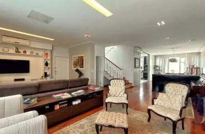 Casa de luxo em Jardim da Gloria, São Paulo: 319m², 3 suítes e 4 vagas por R$ 3.290.000