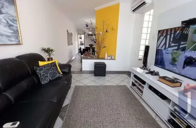 Casa com 3 quartos à venda na Rua Dom Duarte Leopoldo, Cambuci, São Paulo
