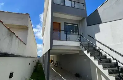 Casa sobrado em itaquaquecetuba: 2 dorms e 1 suíte por r$650k
