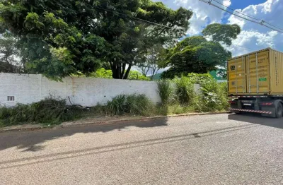 Lote industrial/ comercial paralelo a avenida colombo