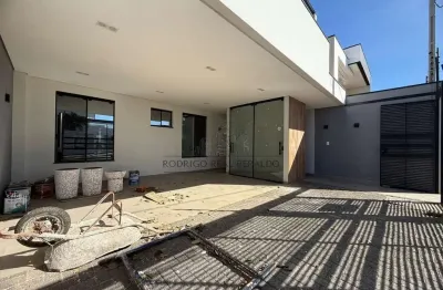 Casa com 3 quartos à venda na rua sindicalista antônio elizeu deganutti, bom jardim, maringá, 126 m2 por r$ 860.000