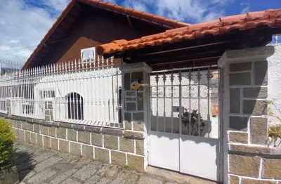 Casa para venda em teresópolis, várzea, 6 dormitórios, 1 suíte, 4 banheiros, 2 vagas