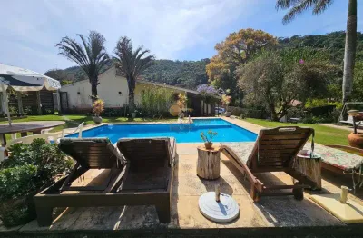 Casa para venda em teresópolis, albuquerque, 4 dormitórios, 2 suítes, 4 banheiros, 4 vagas