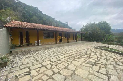 Casa para venda em teresópolis, pessegueiros, 3 dormitórios, 1 suíte, 2 banheiros, 4 vagas