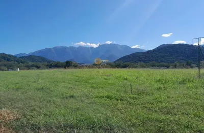 Terreno à venda na Estrada Martha Alcântara Fares, s/n, Cotia, Guapimirim