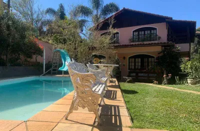 Casa para venda em petrópolis, araras, 4 dormitórios, 1 suíte, 3 banheiros, 5 vagas