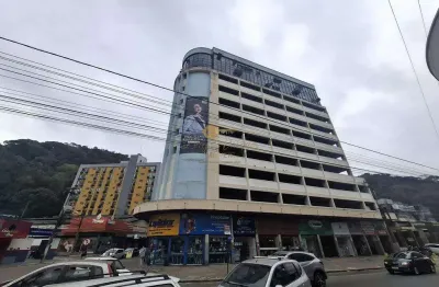 Garagem para alugar na Rua Francisco Sá, 330, Várzea, Teresópolis