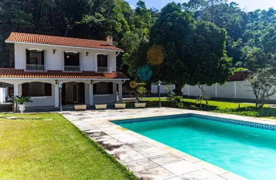 Casa em condomínio para venda em teresópolis, carlos guinle, 5 dormitórios, 2 suítes, 5 banheiros, 40 vagas