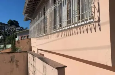 Casa para venda em petrópolis, mosela, 3 dormitórios, 1 suíte, 2 banheiros, 3 vagas