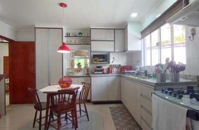 Casa para venda em teresópolis, iucas, 4 dormitórios, 4 suítes, 5 banheiros, 2 vagas