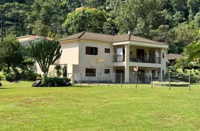 Casa para Venda em Teresópolis, Albuquerque, 6 dormitórios, 4 suítes, 5 banheiros, 4 vagas