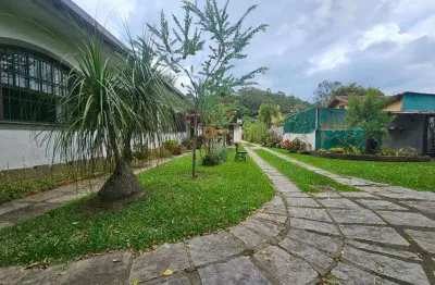 Casa para Venda em Teresópolis, Ermitage, 3 dormitórios, 1 suíte, 3 banheiros, 3 vagas