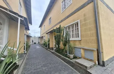 Casa em Condomínio para Venda em Teresópolis, Panorama, 2 dormitórios, 1 banheiro, 1 vaga