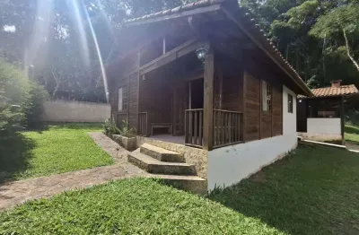 Casa em Condomínio para Venda em Teresópolis, Três Córregos, 2 dormitórios, 2 banheiros, 4 vagas