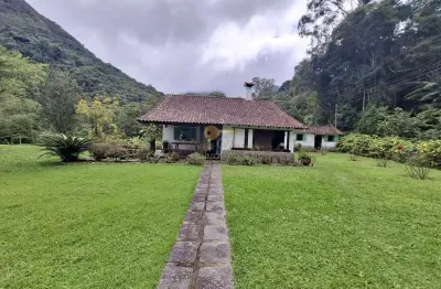 Sítio para Venda em Teresópolis, Vargem Grande, 3 dormitórios, 4 banheiros, 2 vagas