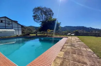 Casa para venda em teresópolis, golfe, 7 dormitórios, 3 suítes, 5 banheiros, 8 vagas