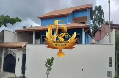 Linda casa à venda em taubaté-sp, campos elíseos: 3 quartos, 1 suíte, 2 salas, 2 banheiros, 3 vagas de garagem, 274m²!