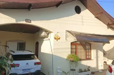 Imperdível casa à venda em taubaté-sp: 4 quartos, 2 salas, 3 banheiros, 3 vagas de garagem no jardim independência!