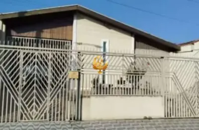 Oportunidade única: casa à venda no centro de tremembé-sp, com amplo espaço e excelente localização!