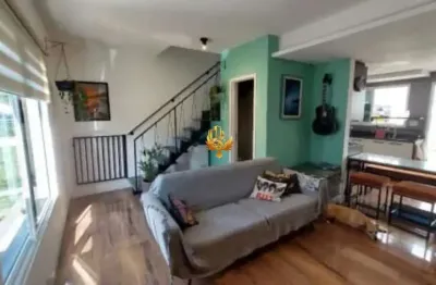 Casa de alto padrão em condomínio fechado em taubaté-sp, 3 quartos, 1 suíte, 2 vagas de garagem - piracangaguá ii